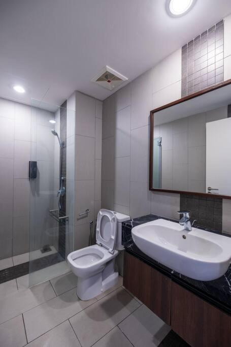 Deluxe Seaview Suite Twin Bed By The Only Bnb Tanjung Tokong 外观 照片