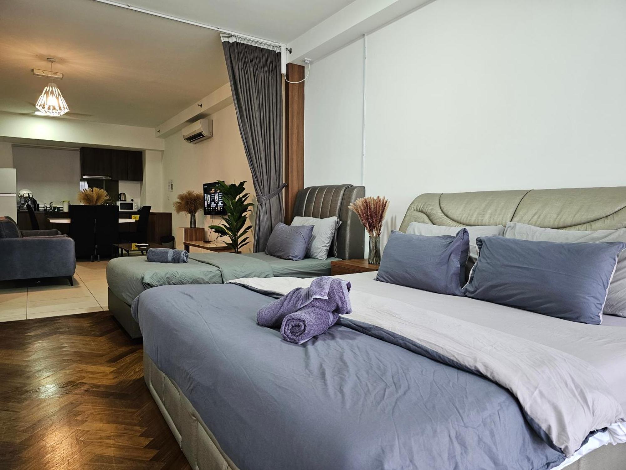 Deluxe Seaview Suite Twin Bed By The Only Bnb Tanjung Tokong 外观 照片
